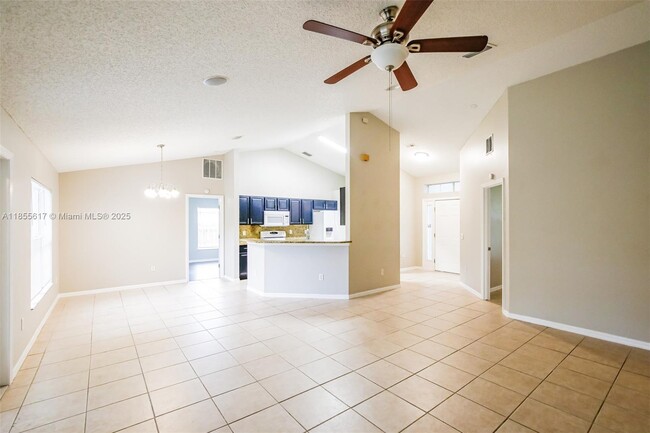 Foto del edificio - 6447 NW Halibut St