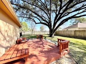 Building Photo - 15006 Elmont Dr
