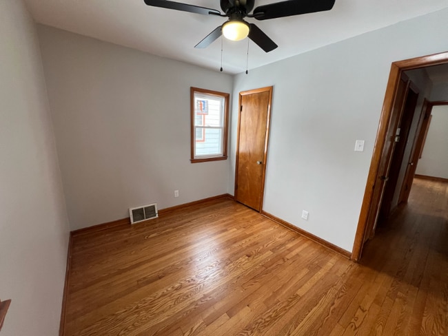 Building Photo - 7529 W Grantosa Dr