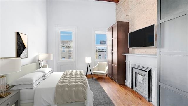 Foto del edificio - 357 8th St