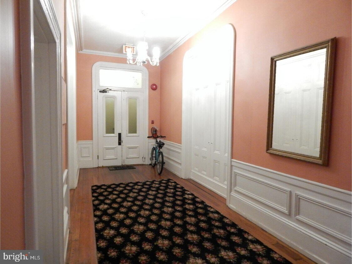 Primary Photo - 1306 Delaware Ave