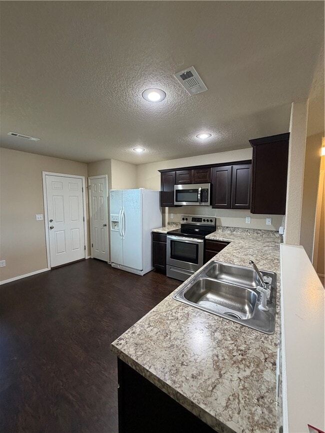 Building Photo - 817 NW 67th Ave