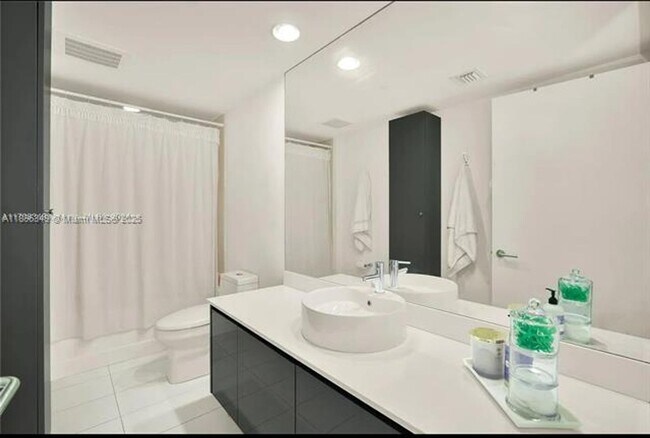 Foto del edificio - 31 SE 6th St