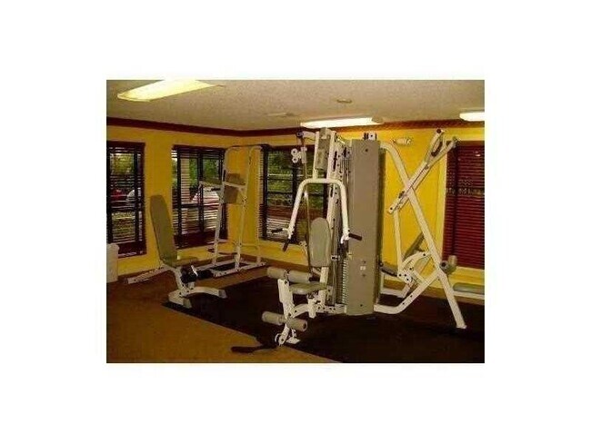 Foto del edificio - 4261 W McNab Rd