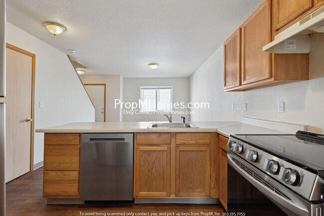 Foto del edificio - Updated 2 Bedroom Duplex in SE! Brand New ...