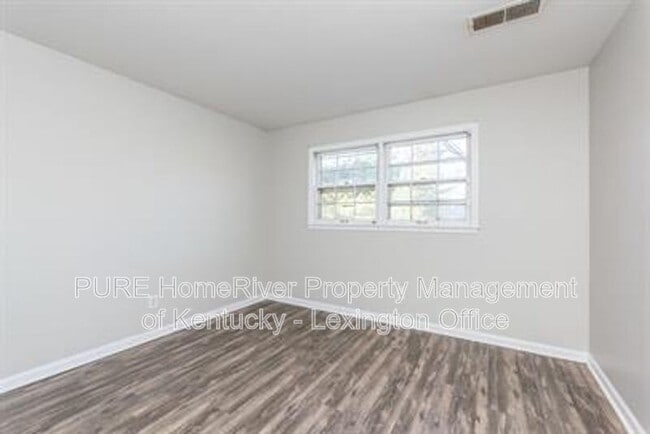 Photo - 3736 Camelot Drive Apartment