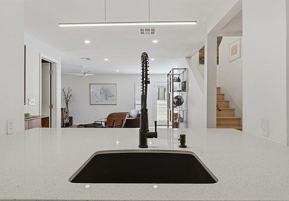 Foto del edificio - 915 NW 7th St
