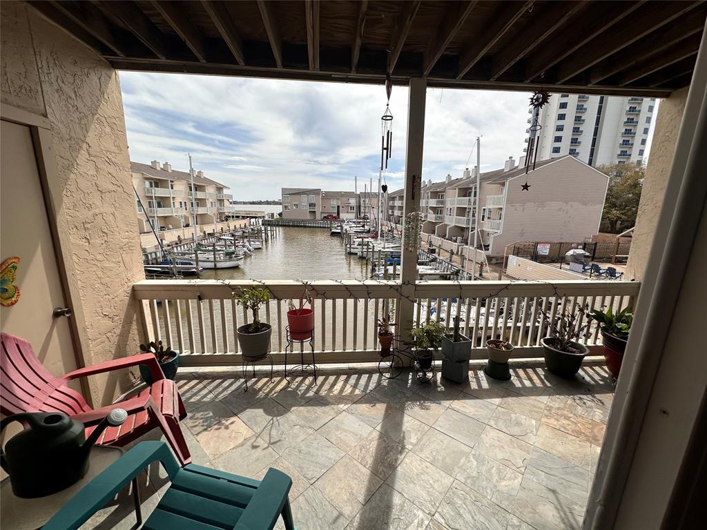 4747 E NASA Pkwy Unit 205, Seabrook, TX 77586 Condo for Rent in