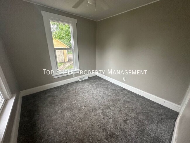 Foto del edificio - 3907 8th St