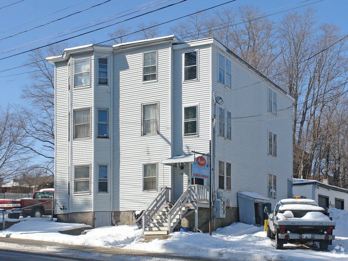 Building Photo - 128 Alfred St