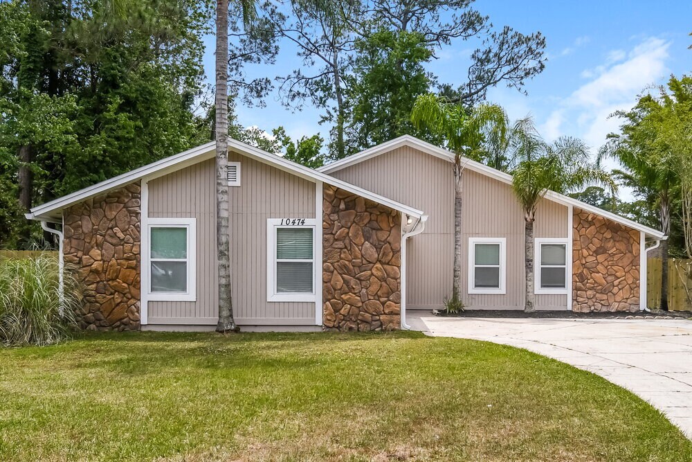 Primary Photo - 10474 Indian Walk Rd