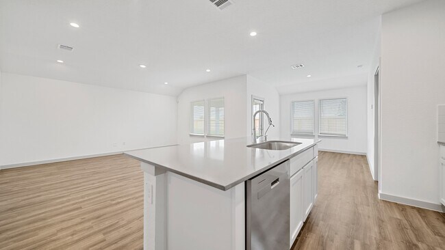 Building Photo - 407 Cocosa Ct