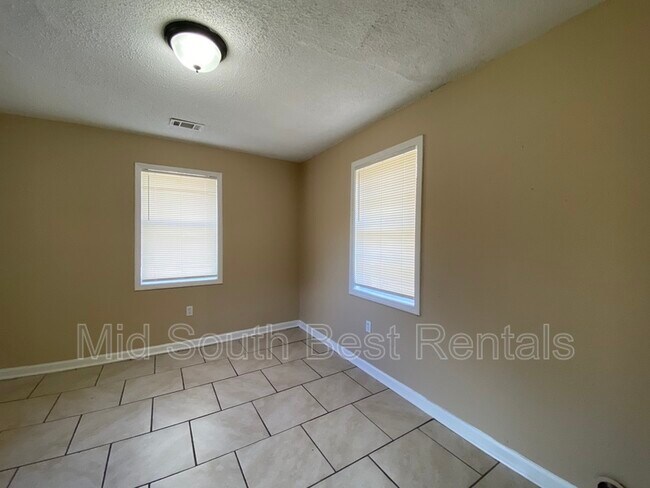 Building Photo - 1236 Chickamauga Ave