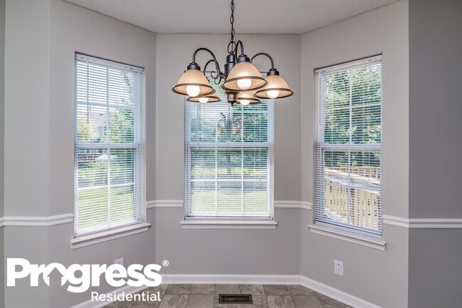 Foto del edificio - 1454 Amberwood Cir