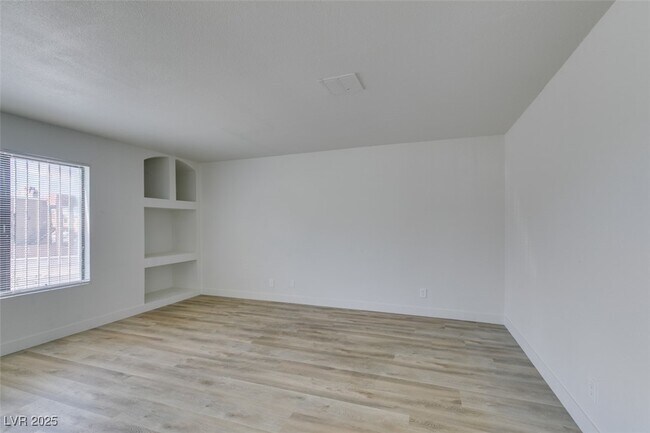 Foto del edificio - 6932 Kilgore Dr
