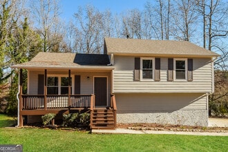 Building Photo - 3894 Daylily Way