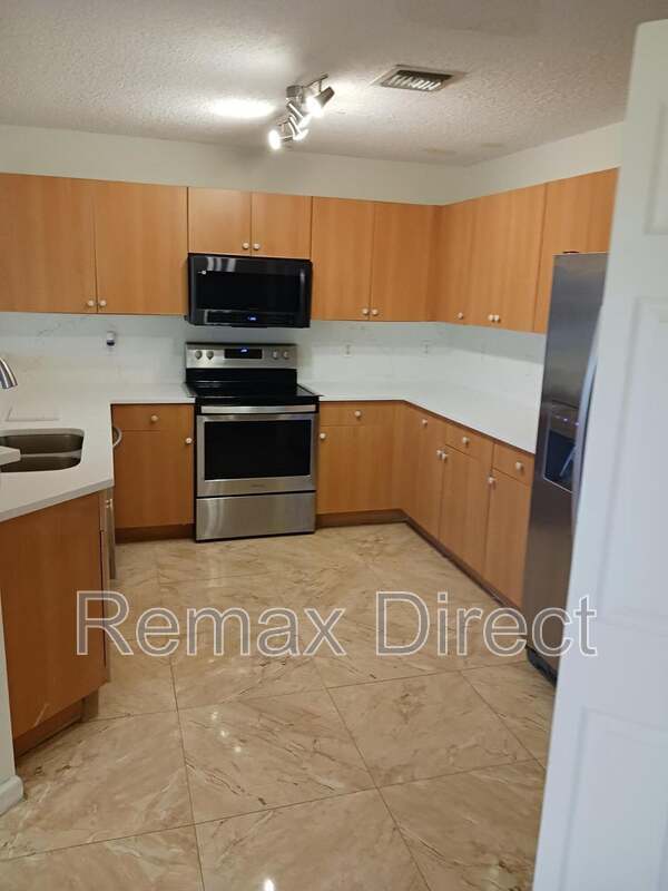 Building Photo - 738 Perdido Heights Dr