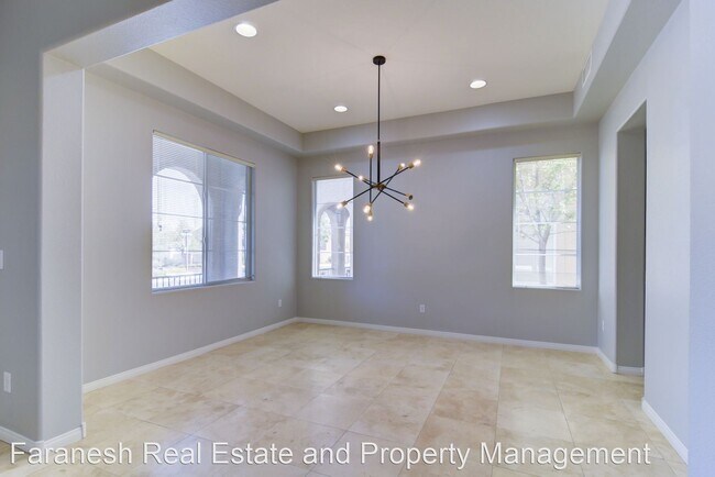 Building Photo - 3 br, 2.5 bath House - 1957 Cape Cod Landi...