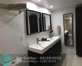 Foto del edificio - 565 Oaks Ln
