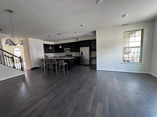 Foto del edificio - 6466 Walcott Ln