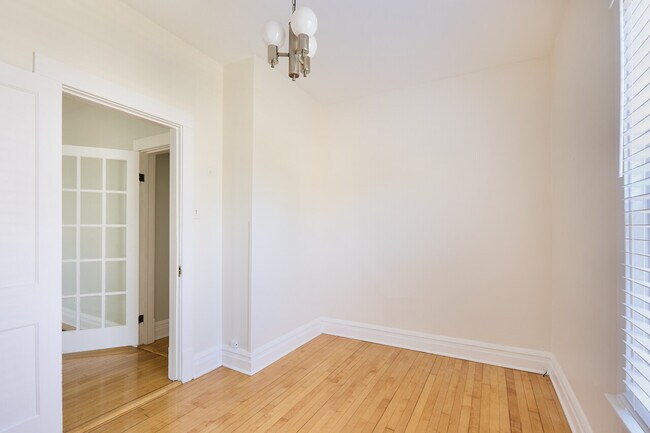 Foto del edificio - 5131 W Grace St