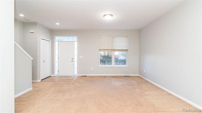 Building Photo - 6114 Heron Hills Dr
