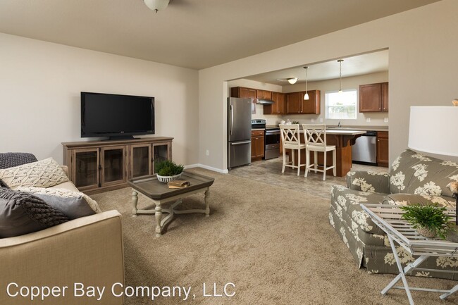 Building Photo - 14677 White Pine Ridge Ct