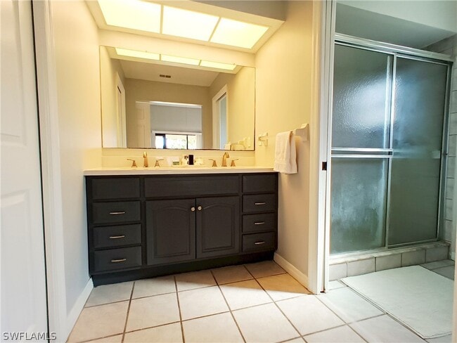 Building Photo - 230 SW 43rd St