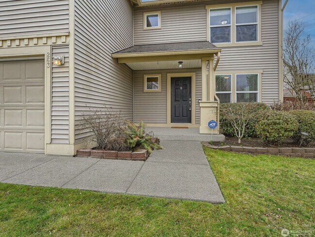 Building Photo - 3 Bedroom 2.5 Bath House in Renton
