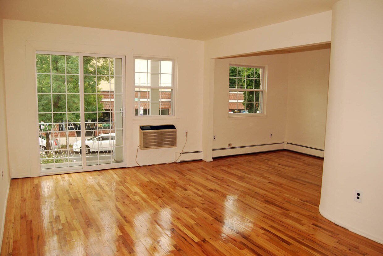 Primary Photo - 212-17 41st Ave