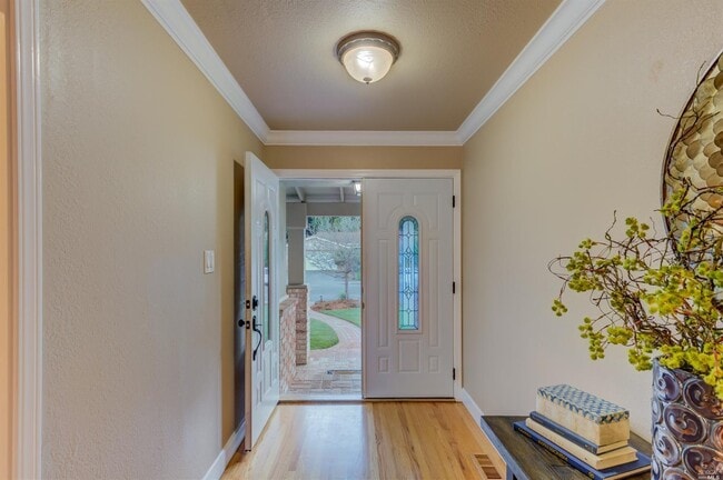 Building Photo - Three Bedroom Single Story Ranch Napa home in Coveted Hidden Valley