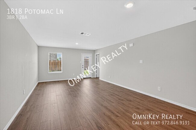 Building Photo - 1818 Potomac Ln