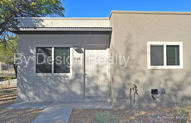 Building Photo - 630 E Elm St