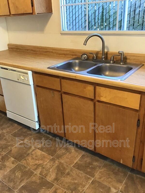 Foto del edificio - 1325 Commercial St SE