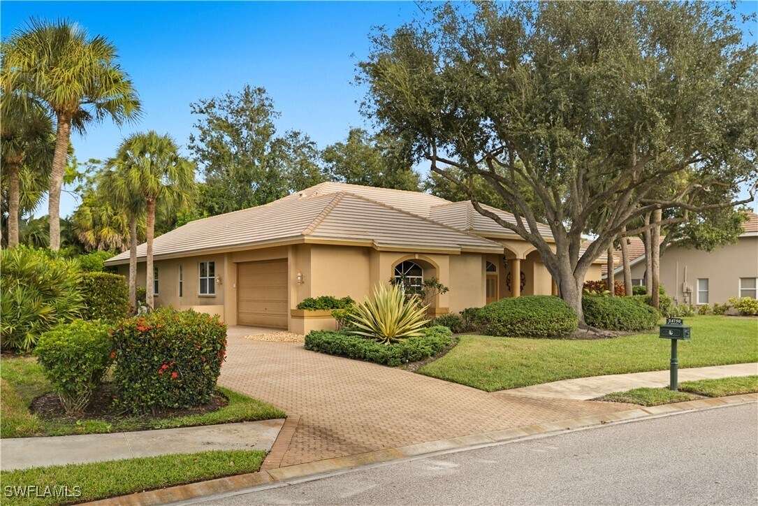 Foto principal - 24750 Pennyroyal Dr