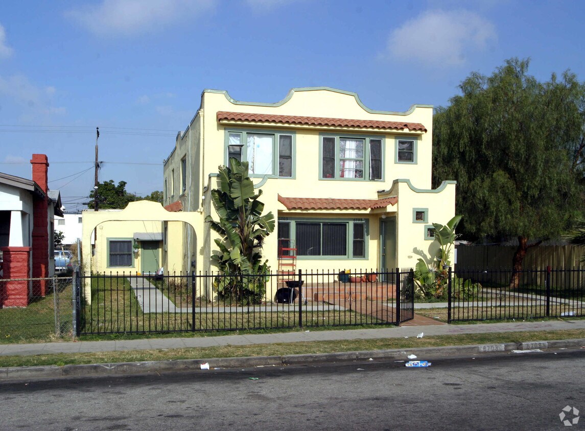 Primary Photo - 6703 Malabar St