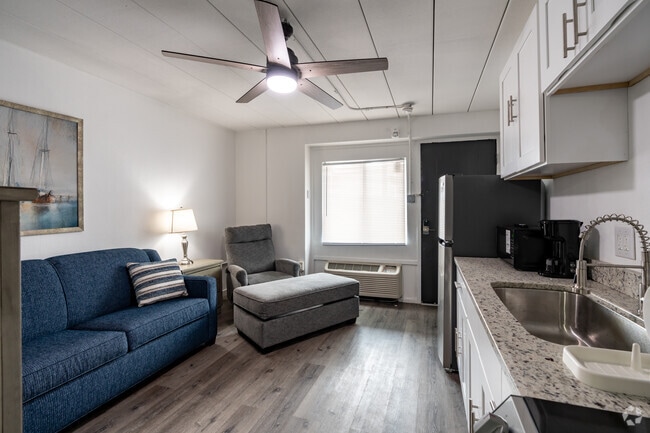 Studio - 220SF - Living Area - Lux off Washington