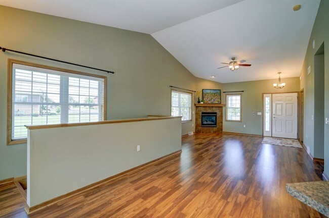 Building Photo - 845 Kimball Ln
