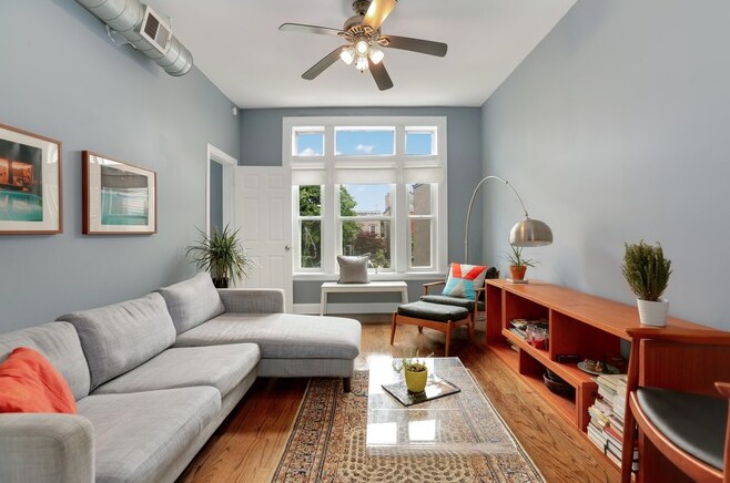 Primary Photo - 1514 N Maplewood Ave