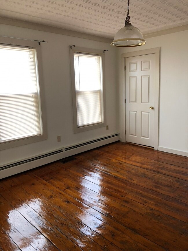 Dining Room - 89 Hill St