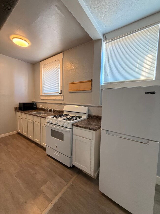 Building Photo - 1767 S Broadway