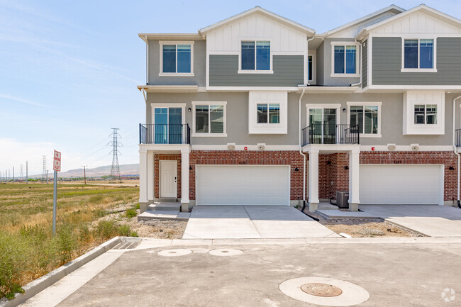 Building Photo - 4201 W Dead Horse Ct