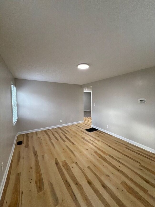 Foto del edificio - 3005 Linwood Ave