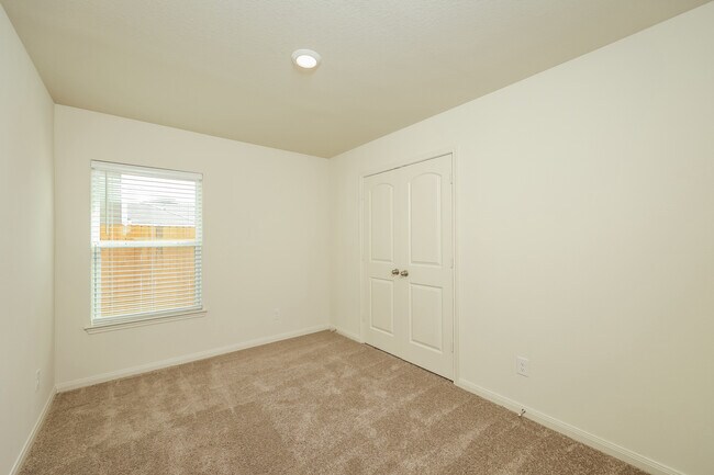 Foto del edificio - 11903 Claudette St, San Antonio, TX