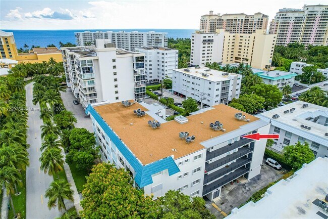 Foto del edificio - 300 Galen Dr