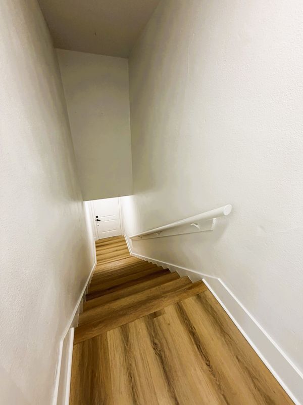 Foto del edificio - 1173 E Broadway