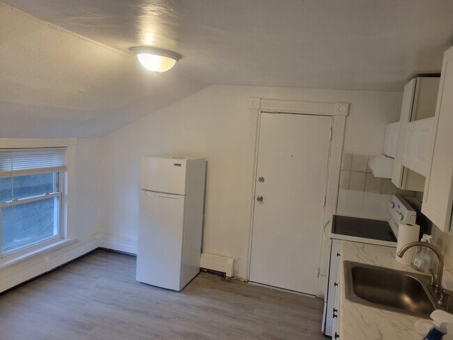 Foto del edificio - 167 Edgewood St