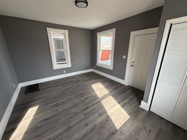 Foto del edificio - 1511 Stark Ave SW