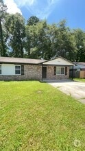 Building Photo - 825A Sandpiper Dr
