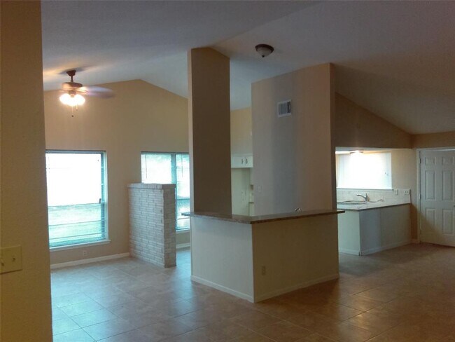 Building Photo - 7047 McCullum Rd